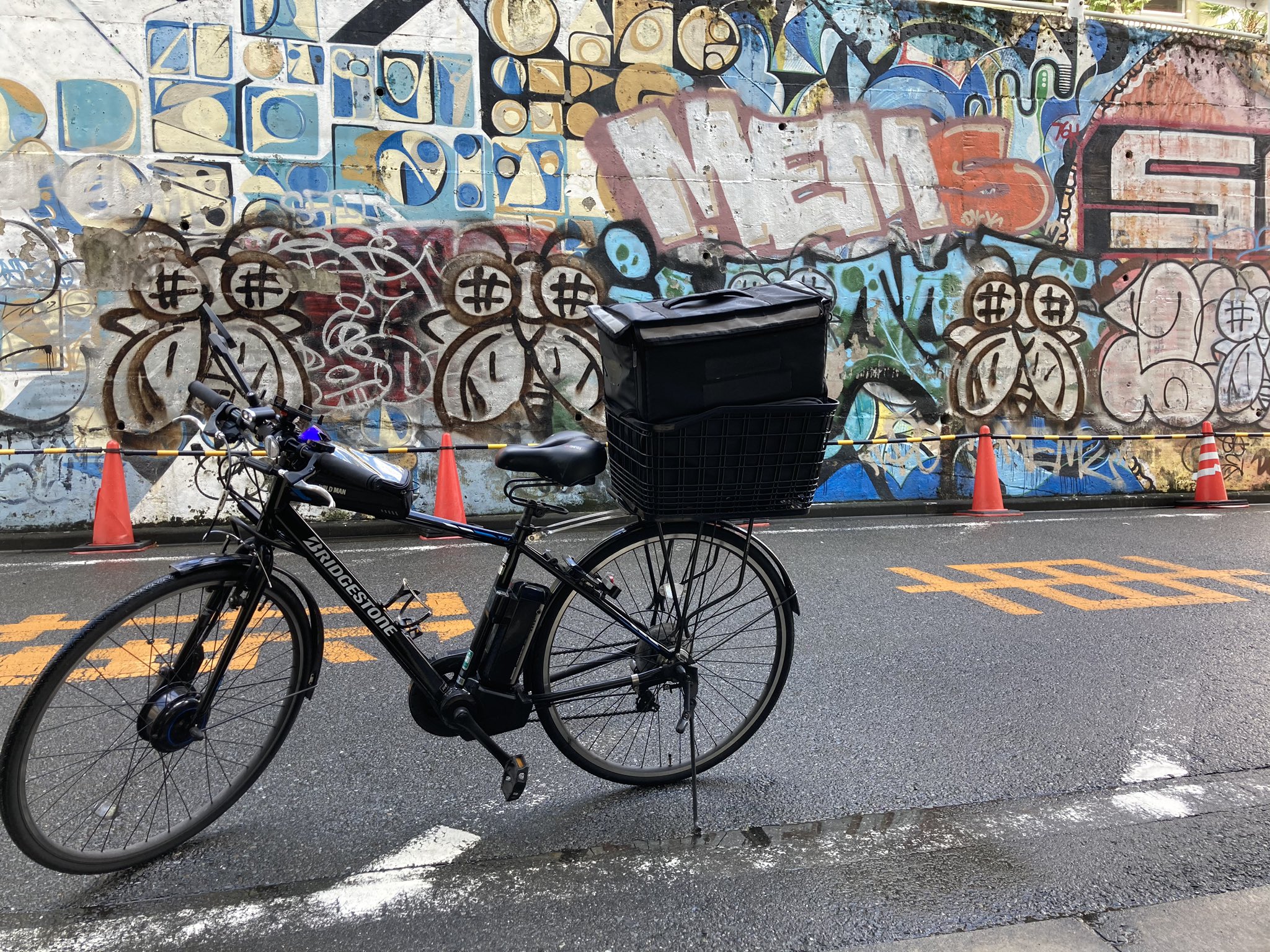 ウーバー イーツ 自転車